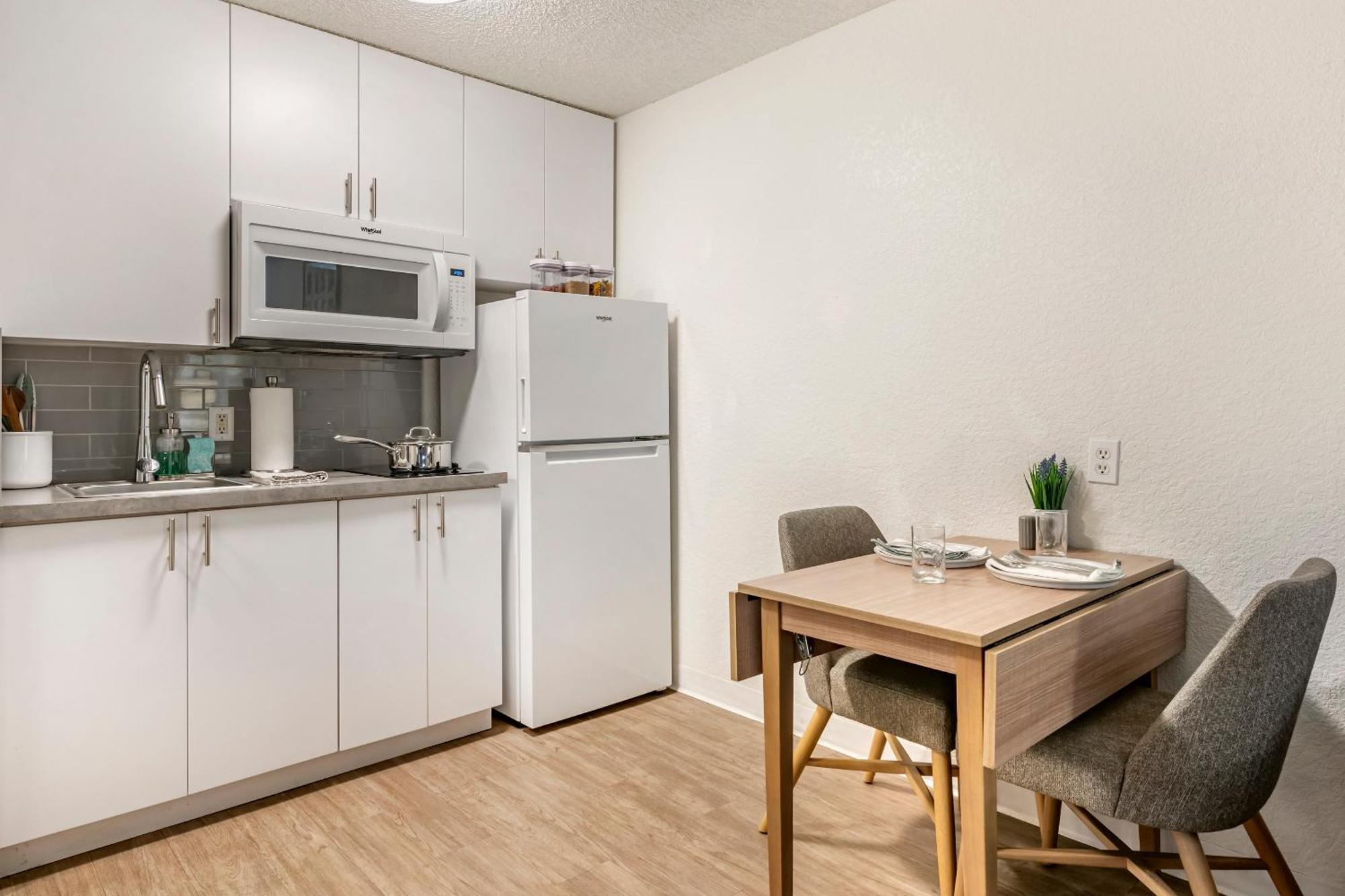 Intown Suites Extended Stay Orlando Fl - Presidents Dr Oak Ridge Dış mekan fotoğraf